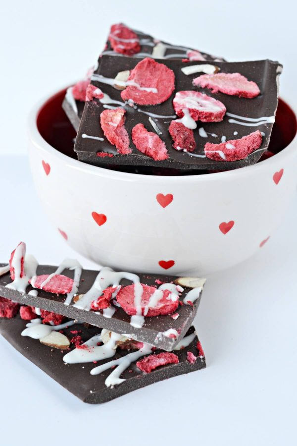 Chocolate Covered Strawberry Almond Bark from 5 Minutes for Mom