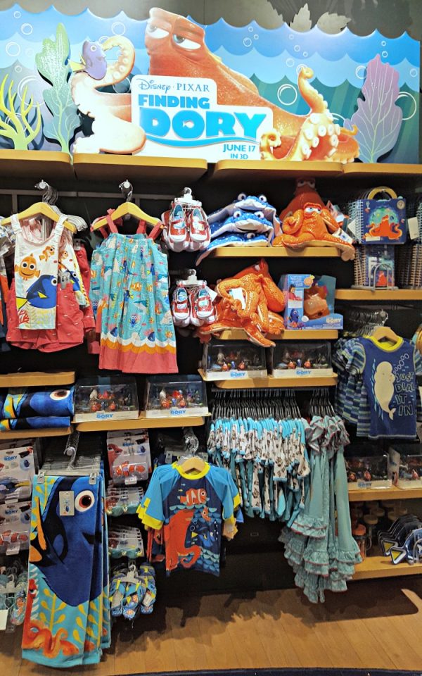 Summer Play Days at Disney Store and Finding Dory Products