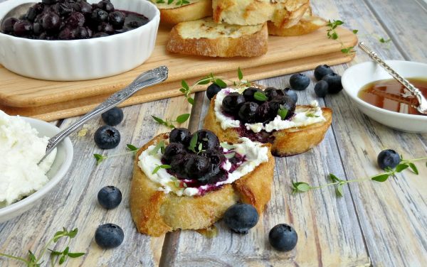 Blueberry and Goat Cheese Crostini Recipe from 5 Minutes for Mom