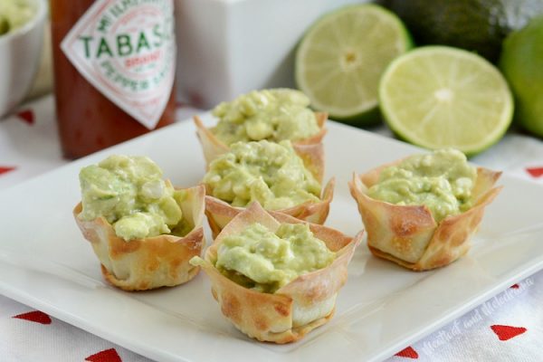 Avocado Dip Wonton Cups from Meatloaf and Melodrama